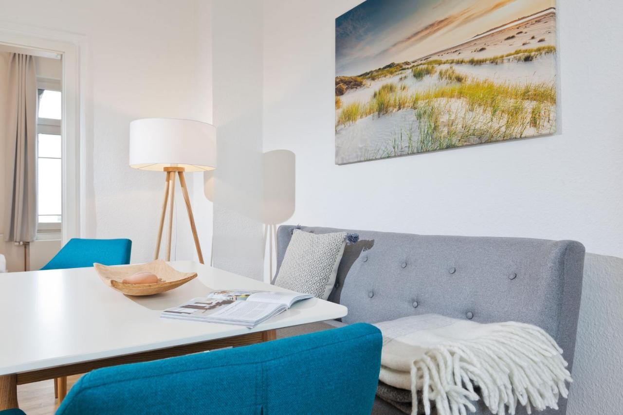 Haus Menno Janssen - Ferienwohnung Bella Norderney Ngoại thất bức ảnh